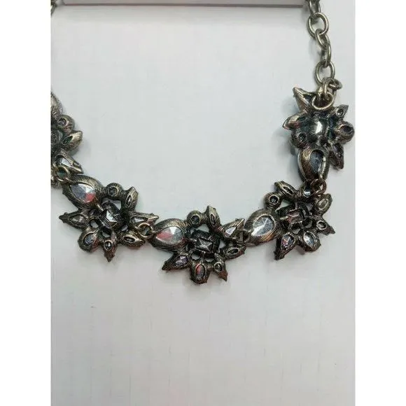 Listing Image Blurred Background