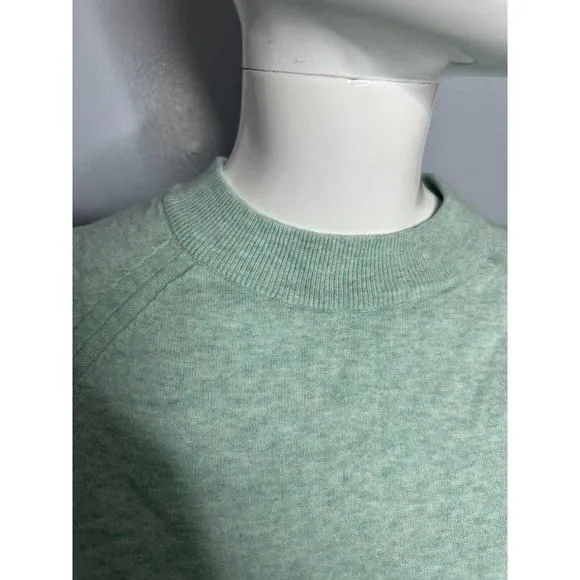 Listing Image Blurred Background