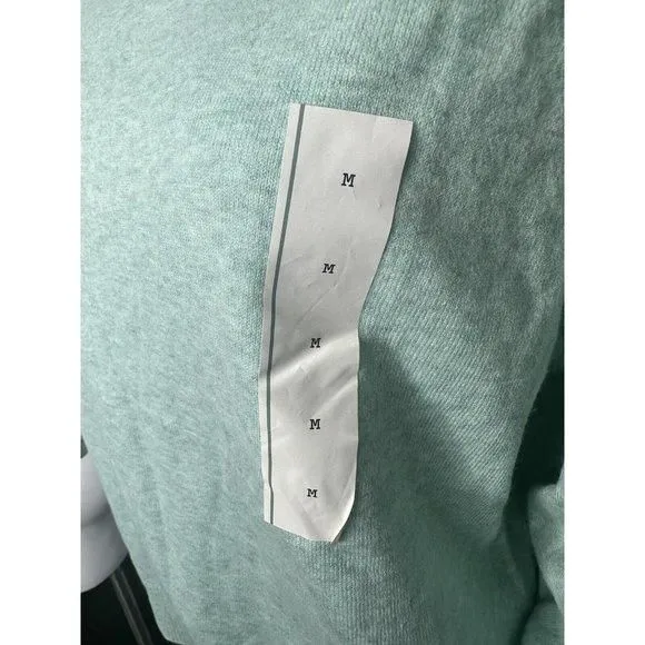Listing Image Blurred Background