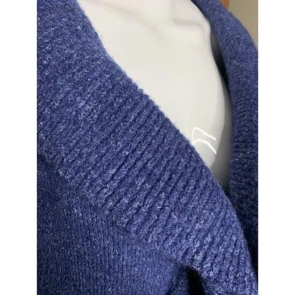 Listing Image Blurred Background