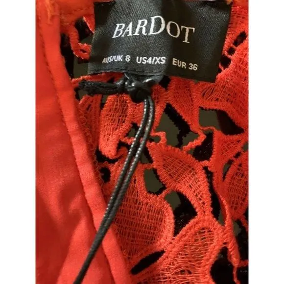Listing Image Blurred Background