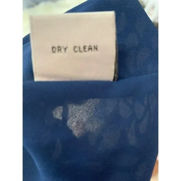 Listing Image Blurred Background