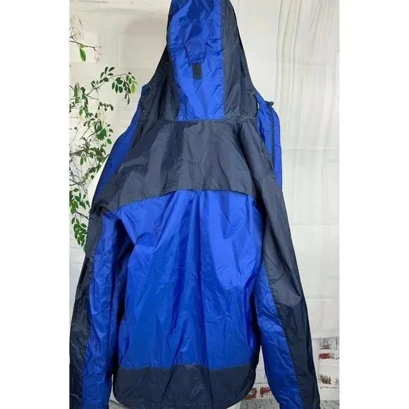 Listing Image Blurred Background