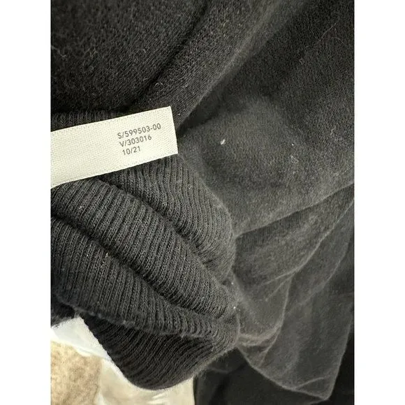 Listing Image Blurred Background