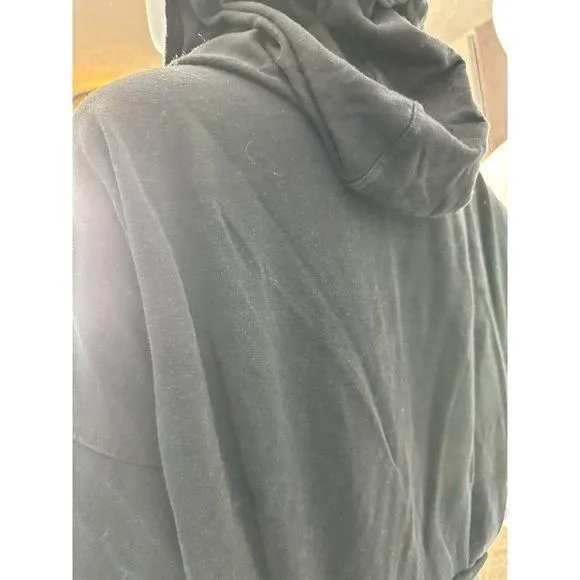 Listing Image Blurred Background