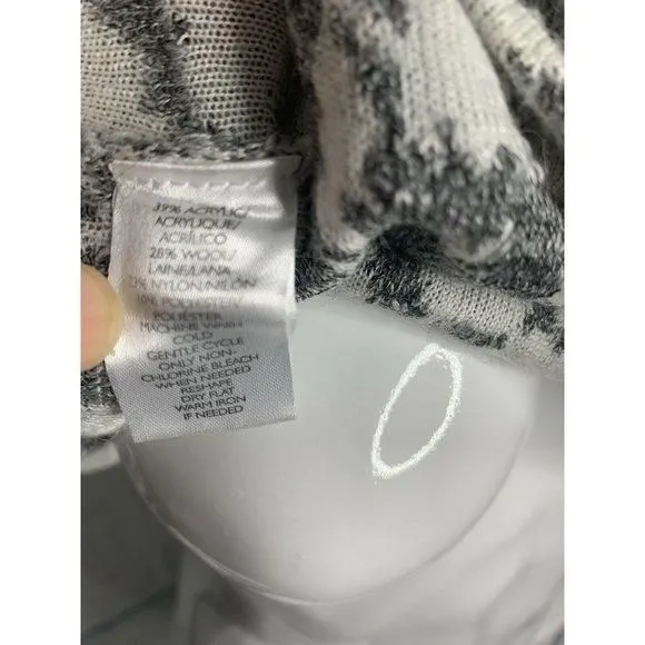 Listing Image Blurred Background