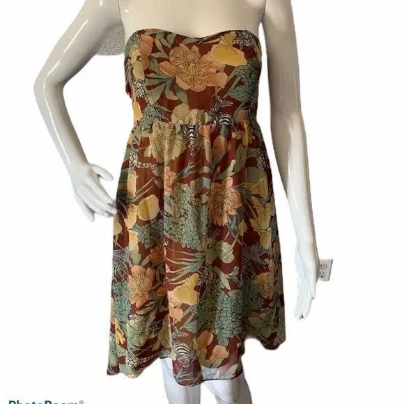 Listing Image Blurred Background