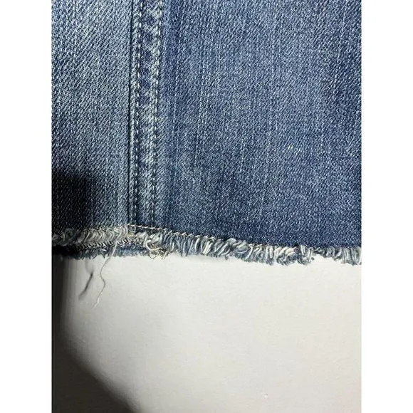 Listing Image Blurred Background