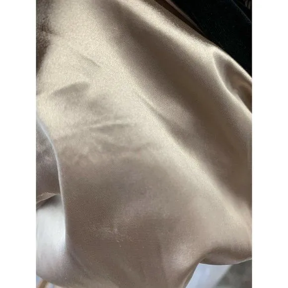 Listing Image Blurred Background