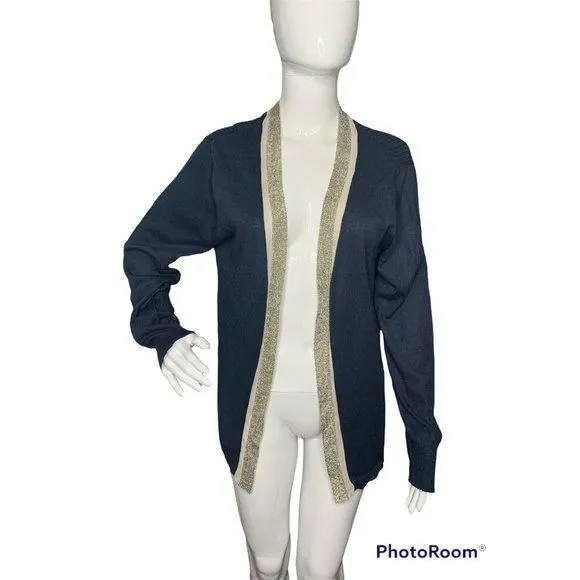 Listing Image Blurred Background