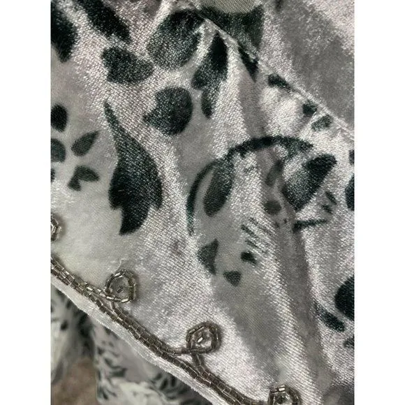 Listing Image Blurred Background