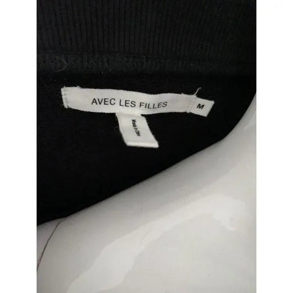 Listing Image Blurred Background