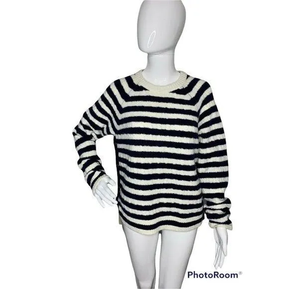 Listing Image Blurred Background