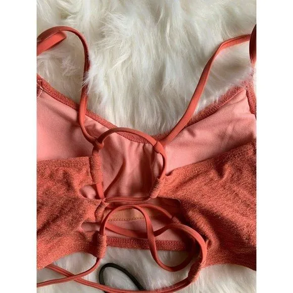 Listing Image Blurred Background