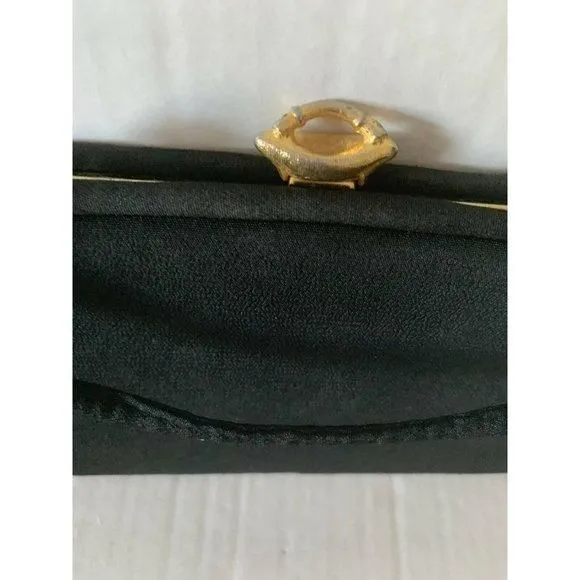 Listing Image Blurred Background