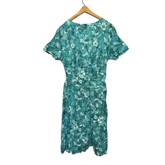 Listing Image Blurred Background