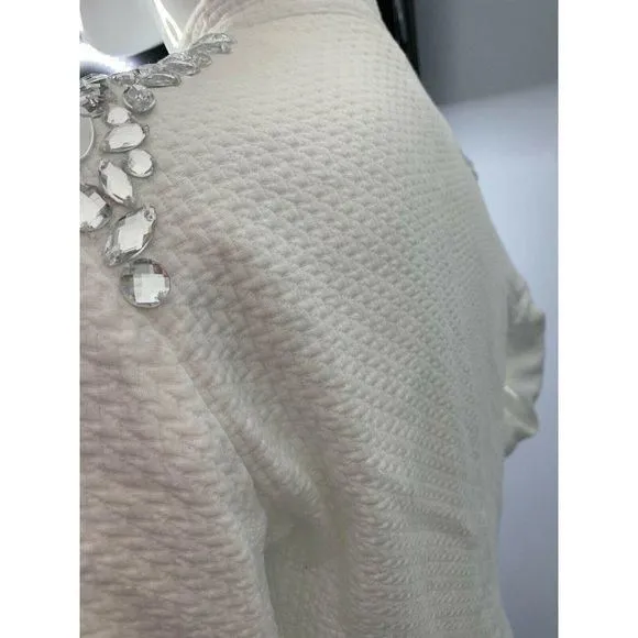 Listing Image Blurred Background