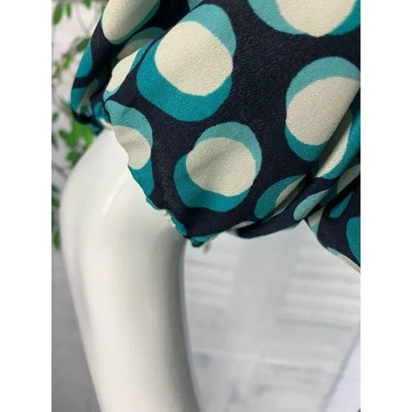Listing Image Blurred Background