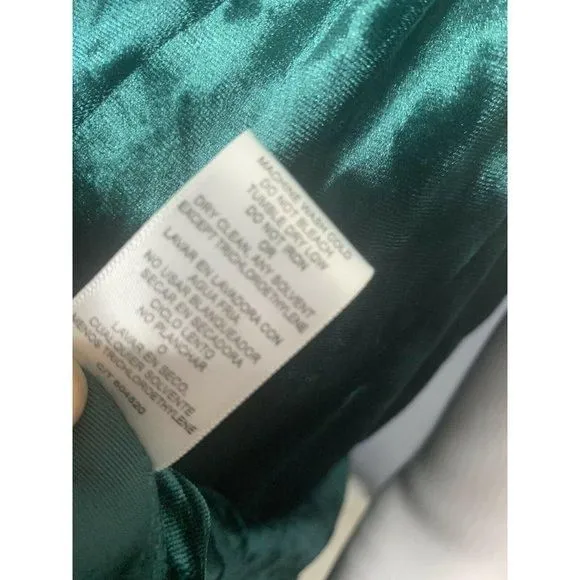 Listing Image Blurred Background