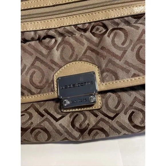 Listing Image Blurred Background
