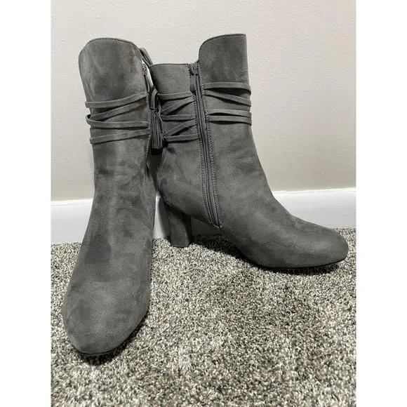 Product image for Journee Collection Zuri Grey Boots Block Heel Size 10