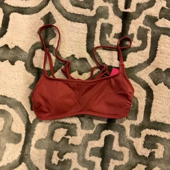 Listing Image Blurred Background