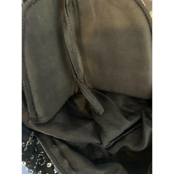 Listing Image Blurred Background