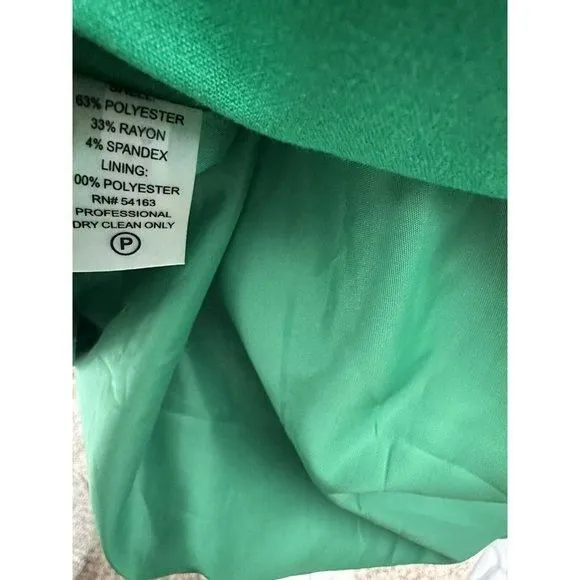 Listing Image Blurred Background