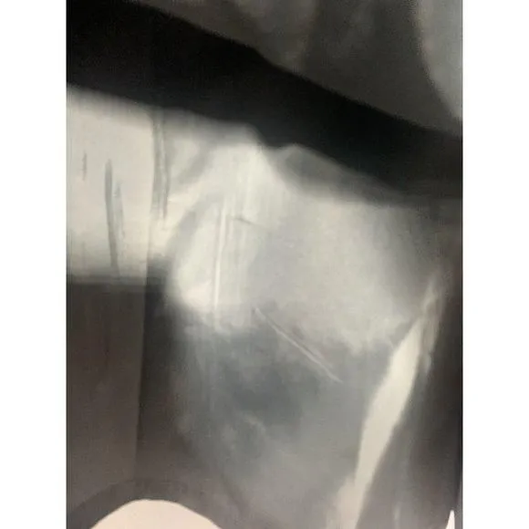 Listing Image Blurred Background