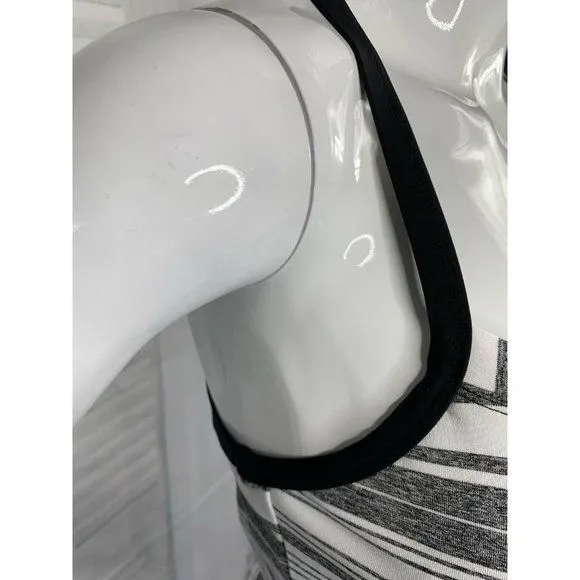Listing Image Blurred Background