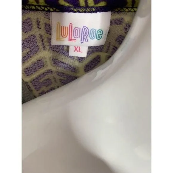 Listing Image Blurred Background