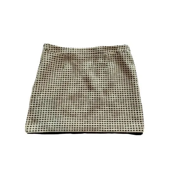 Listing Image Blurred Background