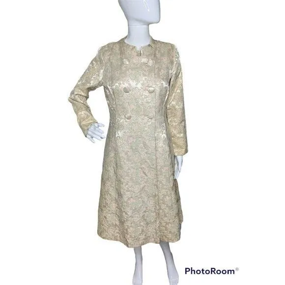 Listing Image Blurred Background