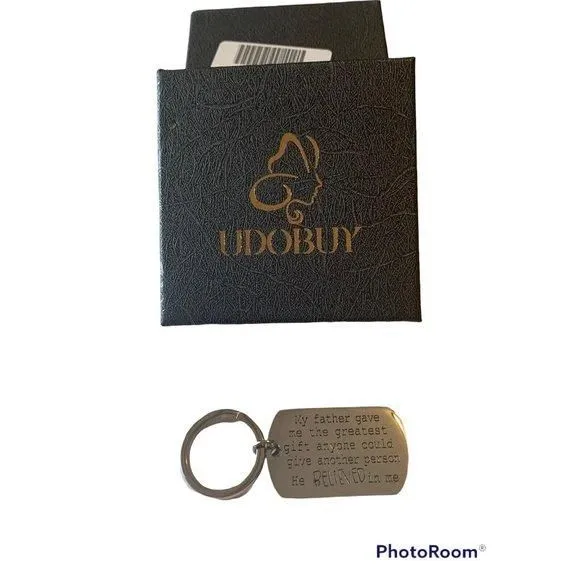 Listing Image Blurred Background