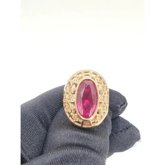 Listing Image Blurred Background