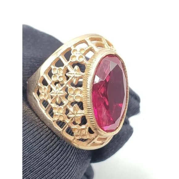 Listing Image Blurred Background