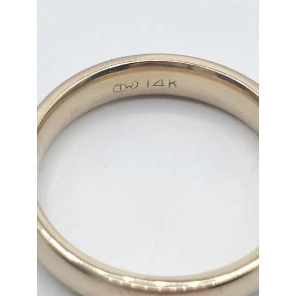 Listing Image Blurred Background