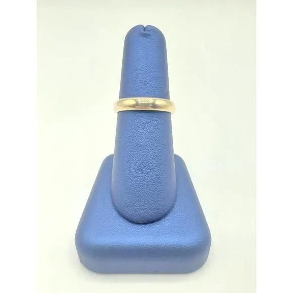 Listing Image Blurred Background