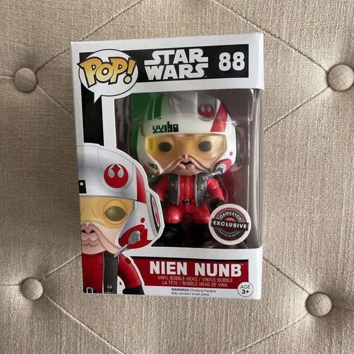 Product image for Nien Nunb (X-Wing Pilot)