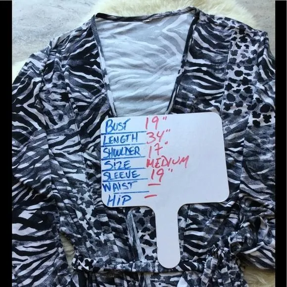 Listing Image Blurred Background