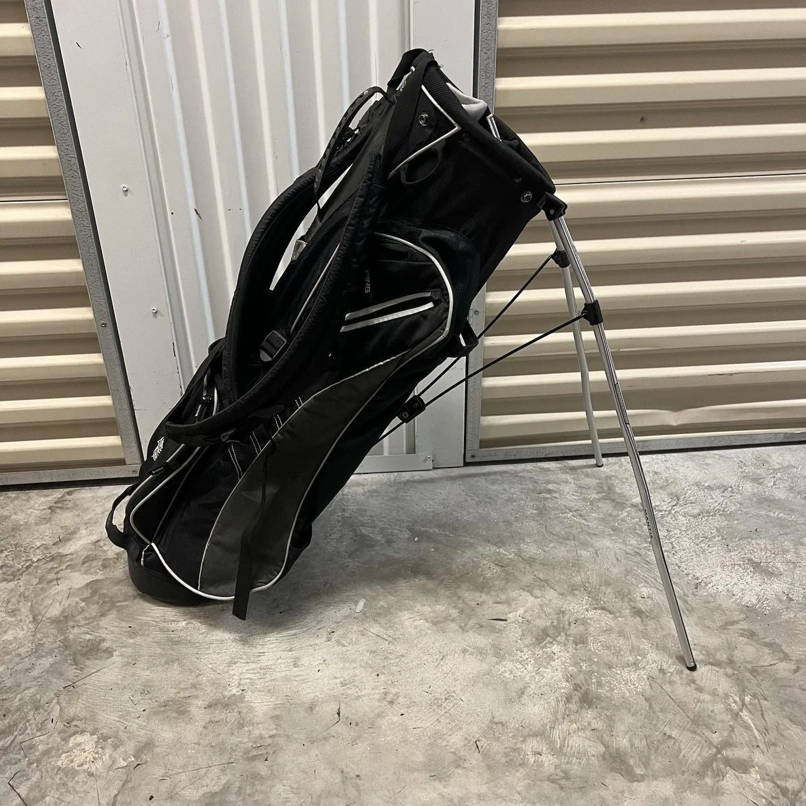 Product image for Ping Golf 4 Under Stand Carry Golf Bag Black 4 Way Compartment W/Rain Cover - Ping