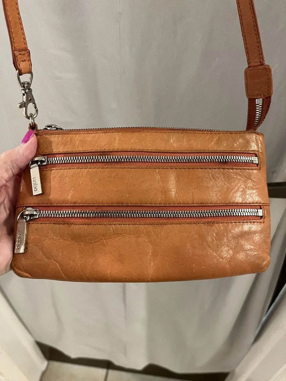 Listing Image Blurred Background