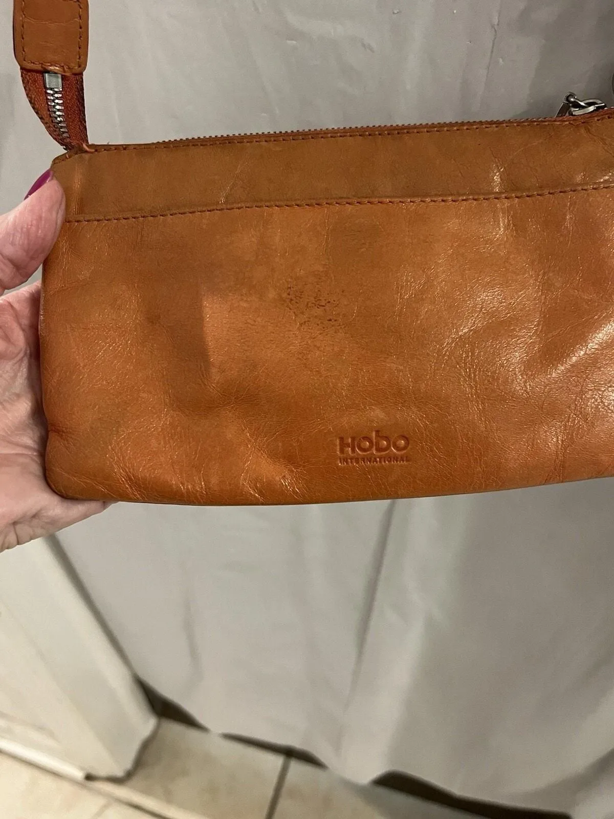 Listing Image Blurred Background