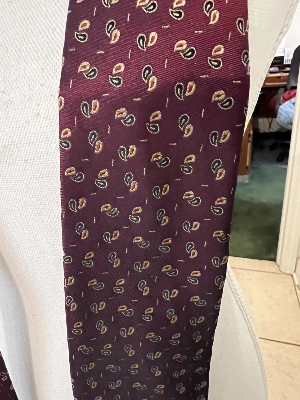 Listing Image Blurred Background