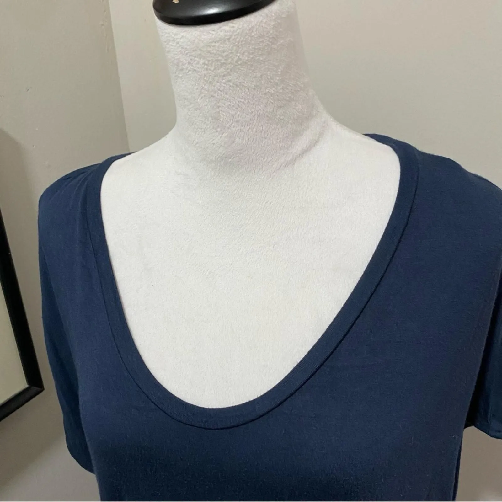 Listing Image Blurred Background