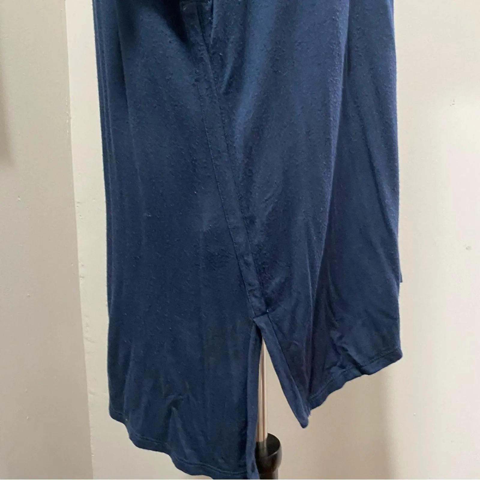 Listing Image Blurred Background