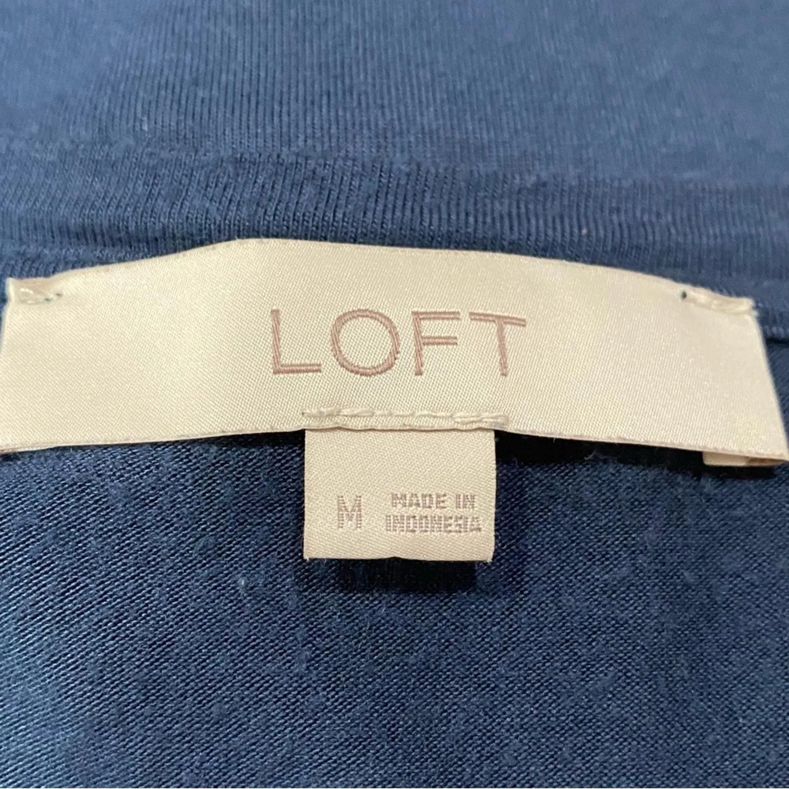 Listing Image Blurred Background
