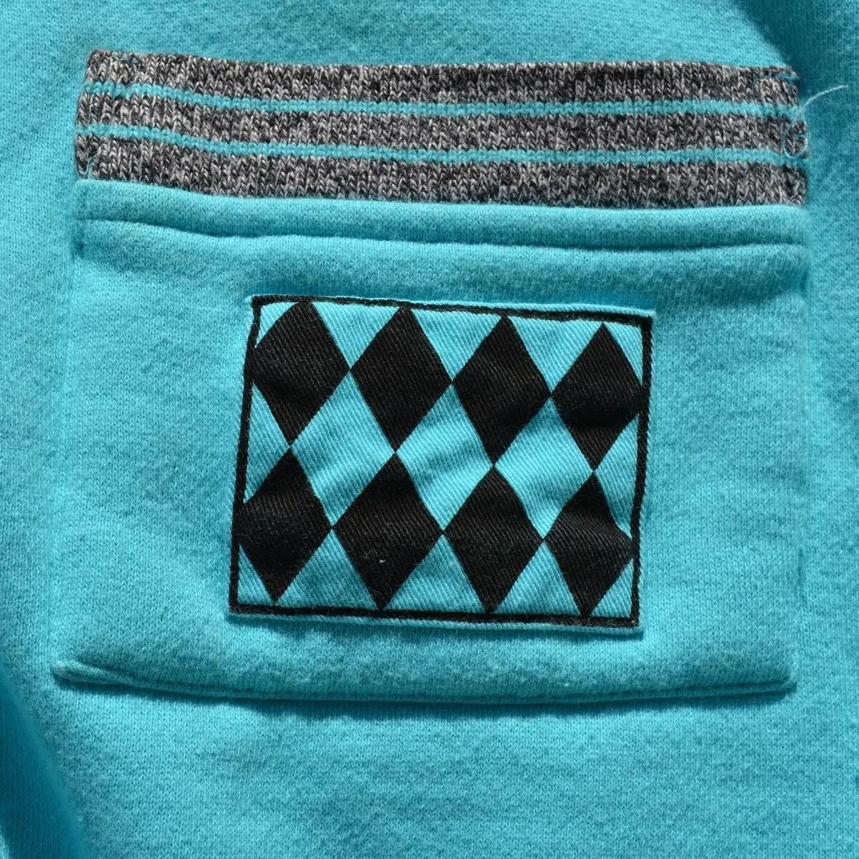 Listing Image Blurred Background