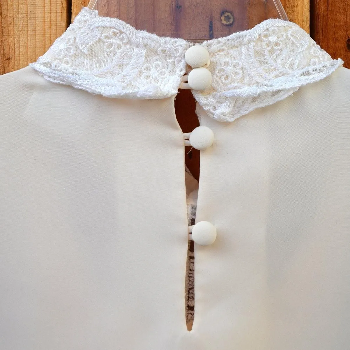 Listing Image Blurred Background