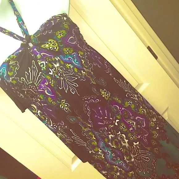 Product image for Halter dress with key hole accent